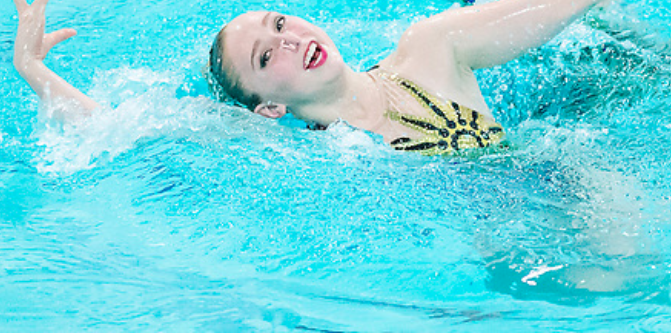 https://londonsynchro.org/wp-content/uploads/2019/02/claire-swimming.png